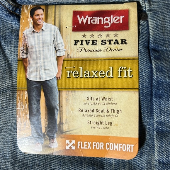 Wranglers relaxed fit men’s jeans. Size 34*32 - Picture 3 of 3